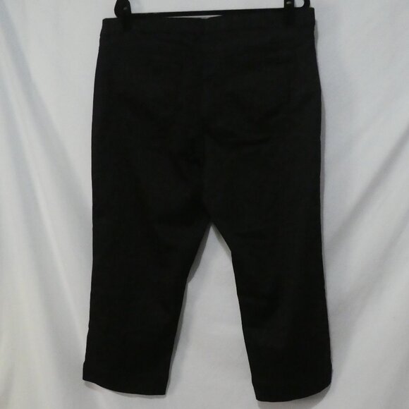 ADDITION ELLE | size 16 | Sleek Black Versatile Capris - Picture 2 of 16
